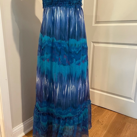 Live and let live maxi dress - Picture 2 of 7